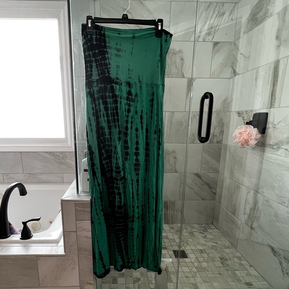 EARTHBOUND Dresses & Skirts - Tie die skirt
